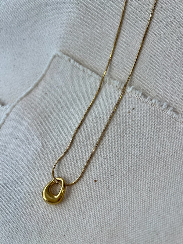 Blingbox Lome Charm Necklace