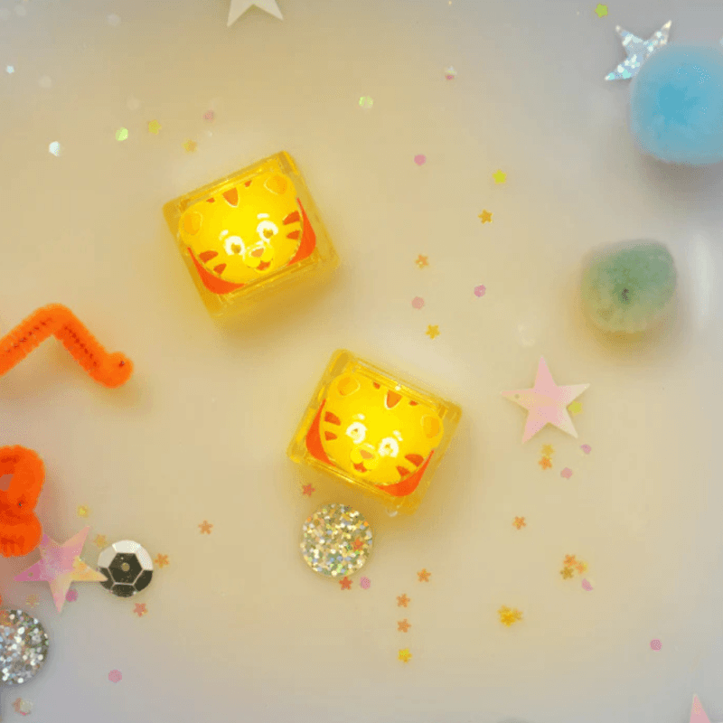 Glo Pals 4 Pack Light Up Cubes – Daniel Tiger