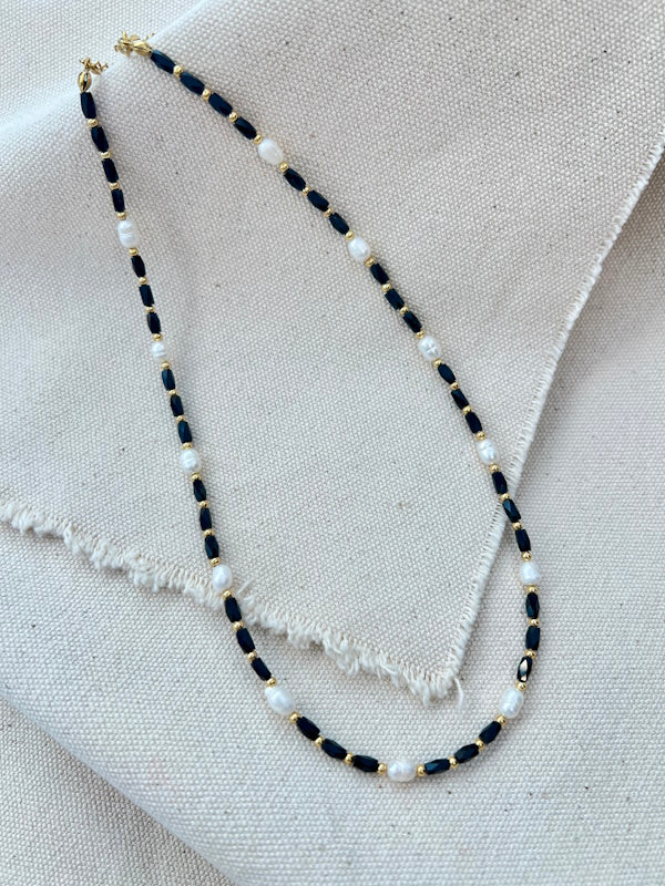 Elion Precious Stones in Black