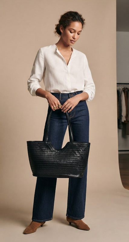 High Waist & Straight Denim in Blue Black