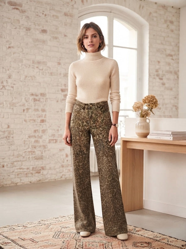 High Waist & Straight Denim in Leopard