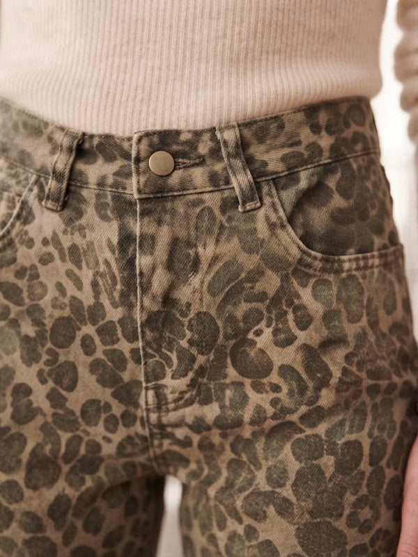 High Waist & Straight Denim in Leopard