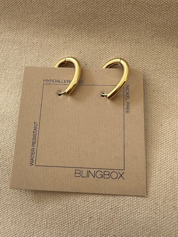Oval Hoops in Gold