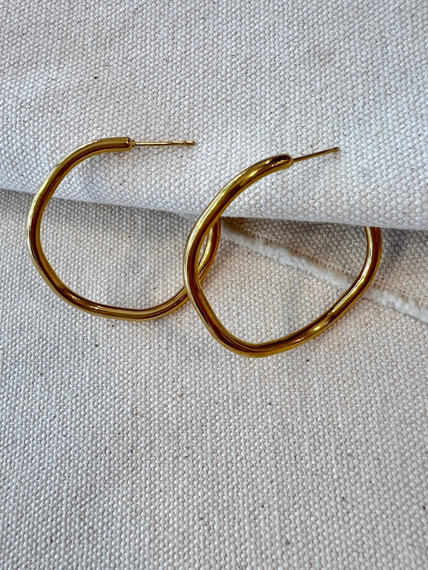 Abstract Hoops in Gold