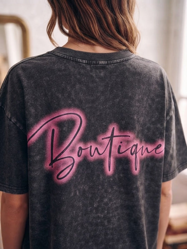 Boutique T-shirt in Black