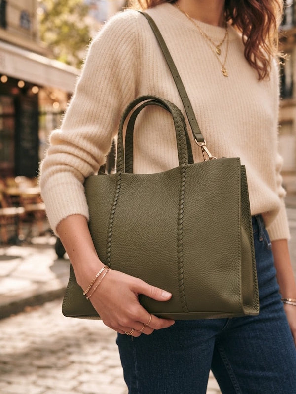 Clues Shoulder Bag in Grass