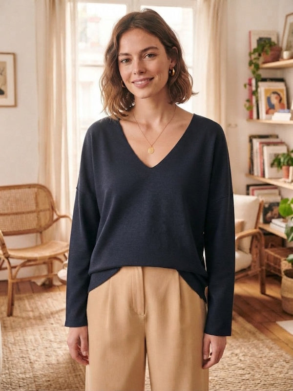 Basic Line Top in Navy