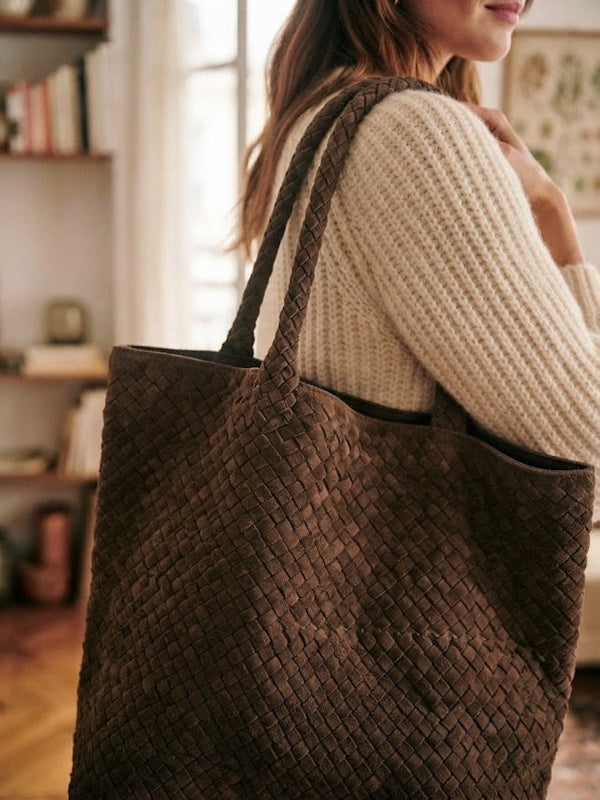Lever Tote Bag in Cement
