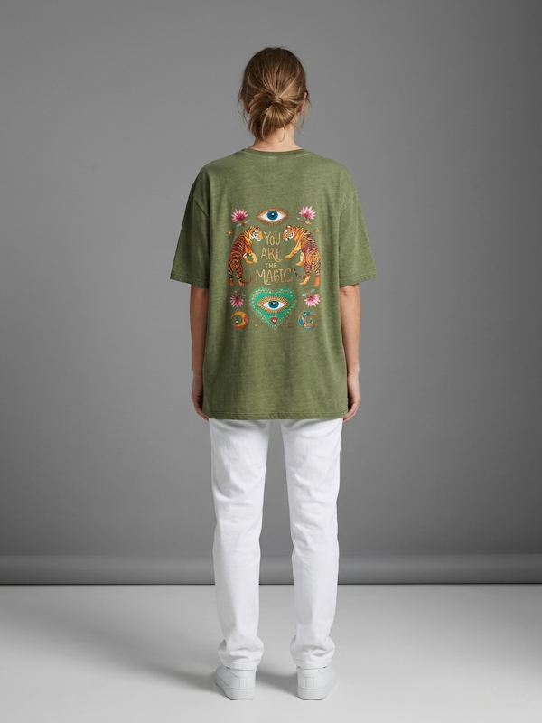 Magic T-shirt