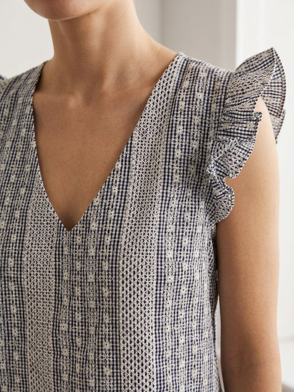 Brennie Top in Navy