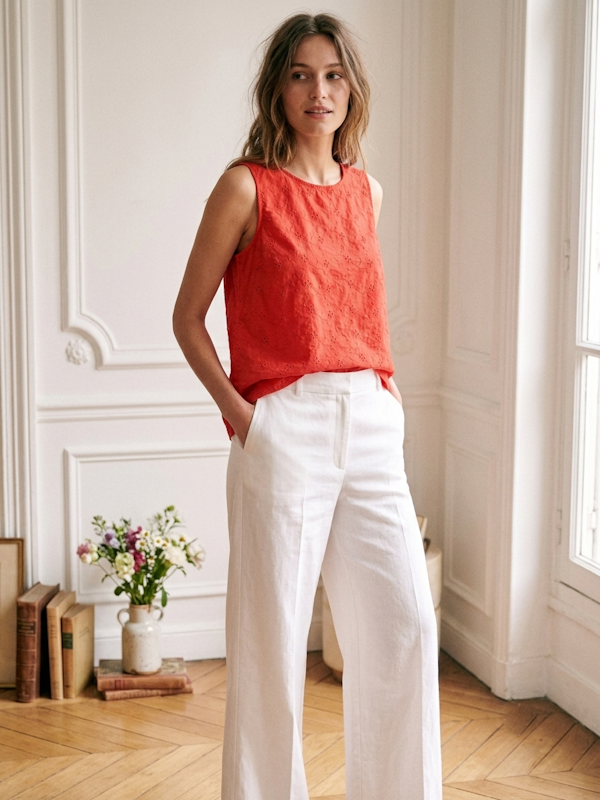 Broderie Top in Coral