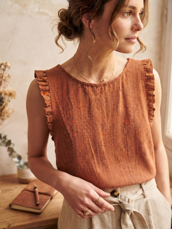 Volan Top in Brick