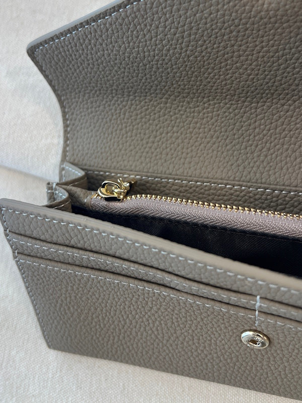 Fissa Purse in Cement