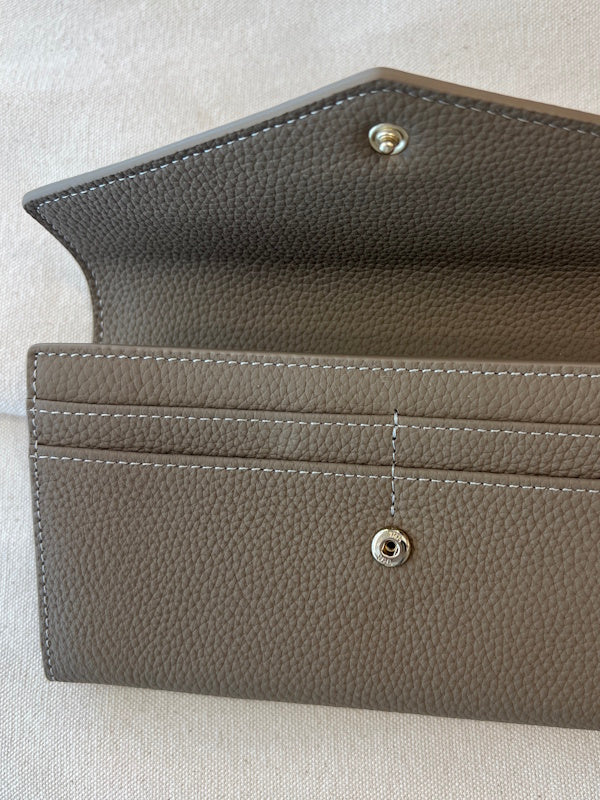Fissa Purse in Cement