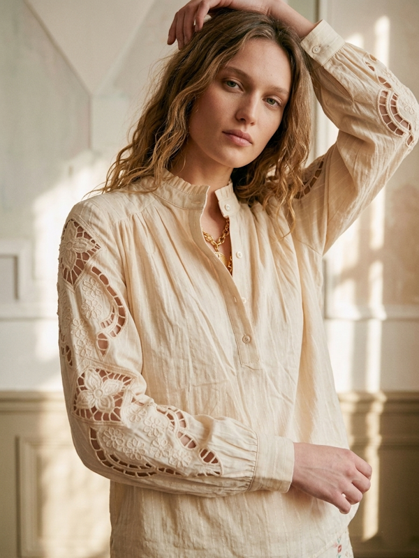 Broderie Anglaise Shirt in Vanilla