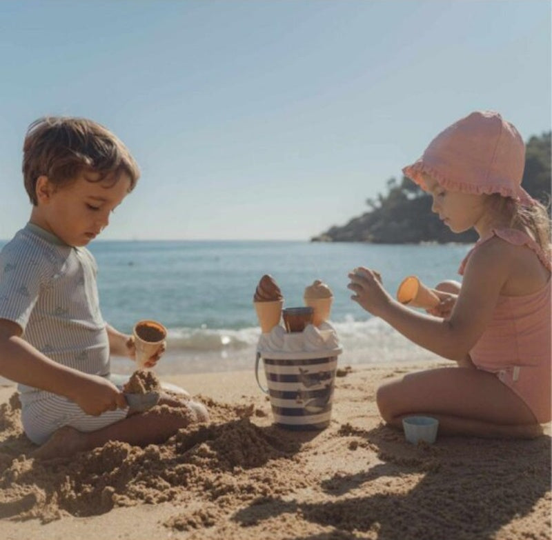 Little Dutch   Σετ 14 κουβαδάκια παραλίας σχέδιο παγωτού Ocean World Blue