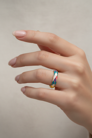 The Dime Ring in Multi on Hand Model